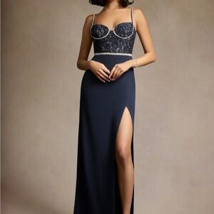 *SEND OFFERS* Elegant Navy Blue Lace Evening Dress - Size US 6 *NWT*